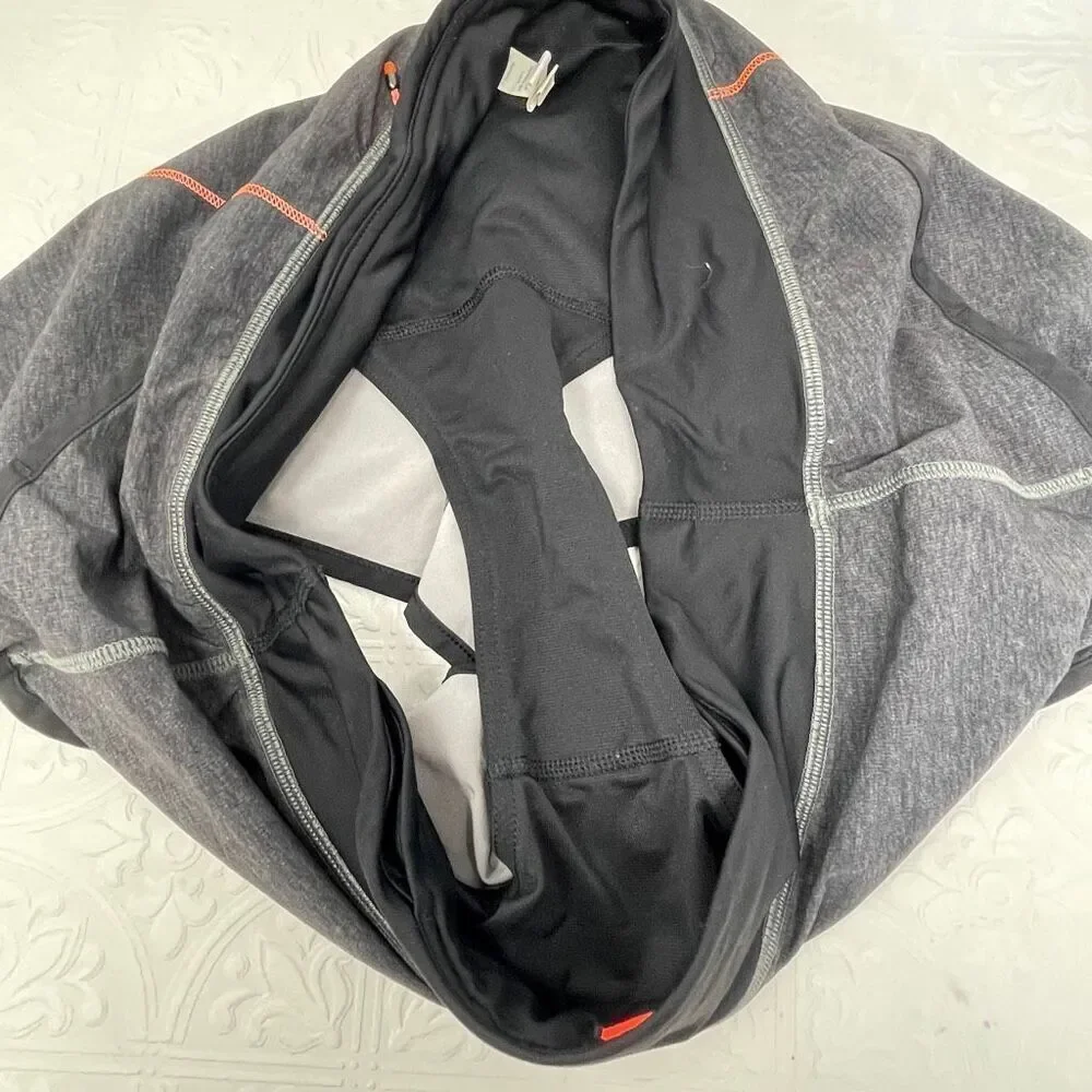 Lululemon speed up shorts Sz 10